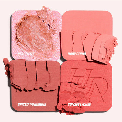 HUDA BEAUTY Blush Filter Blurring Blushlighters Palette - Toasty Peach
