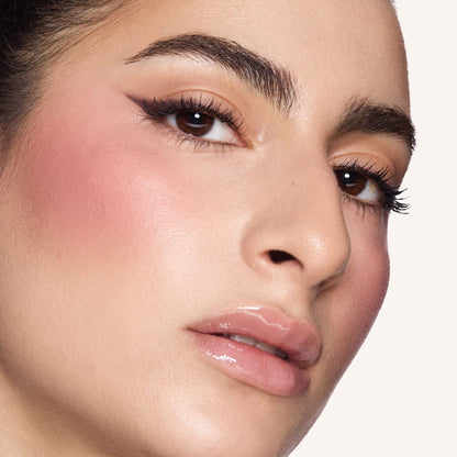 HUDA BEAUTY Berries and Cream Liquid Blush