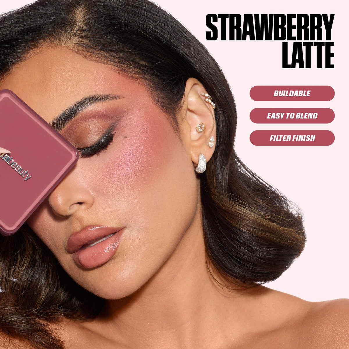 HUDA BEAUTY Blush Filter Blurring Blushlighters Palette - Strawberry Latte